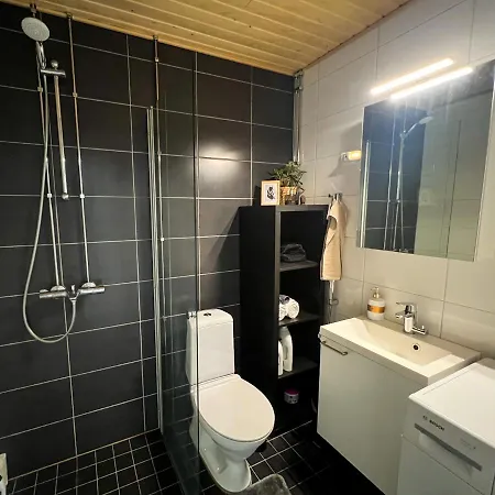 Cozy In Vantaa, Near Airport With Parking