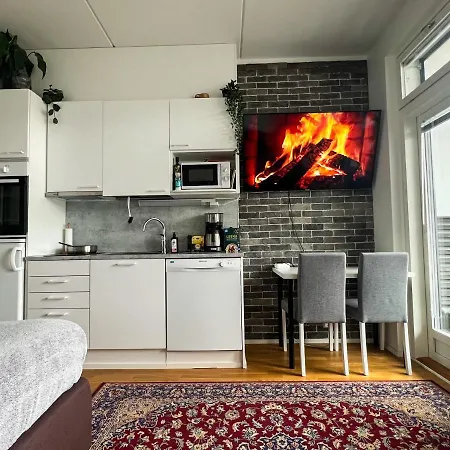 Cozy In Vantaa, Near Airport With Parking